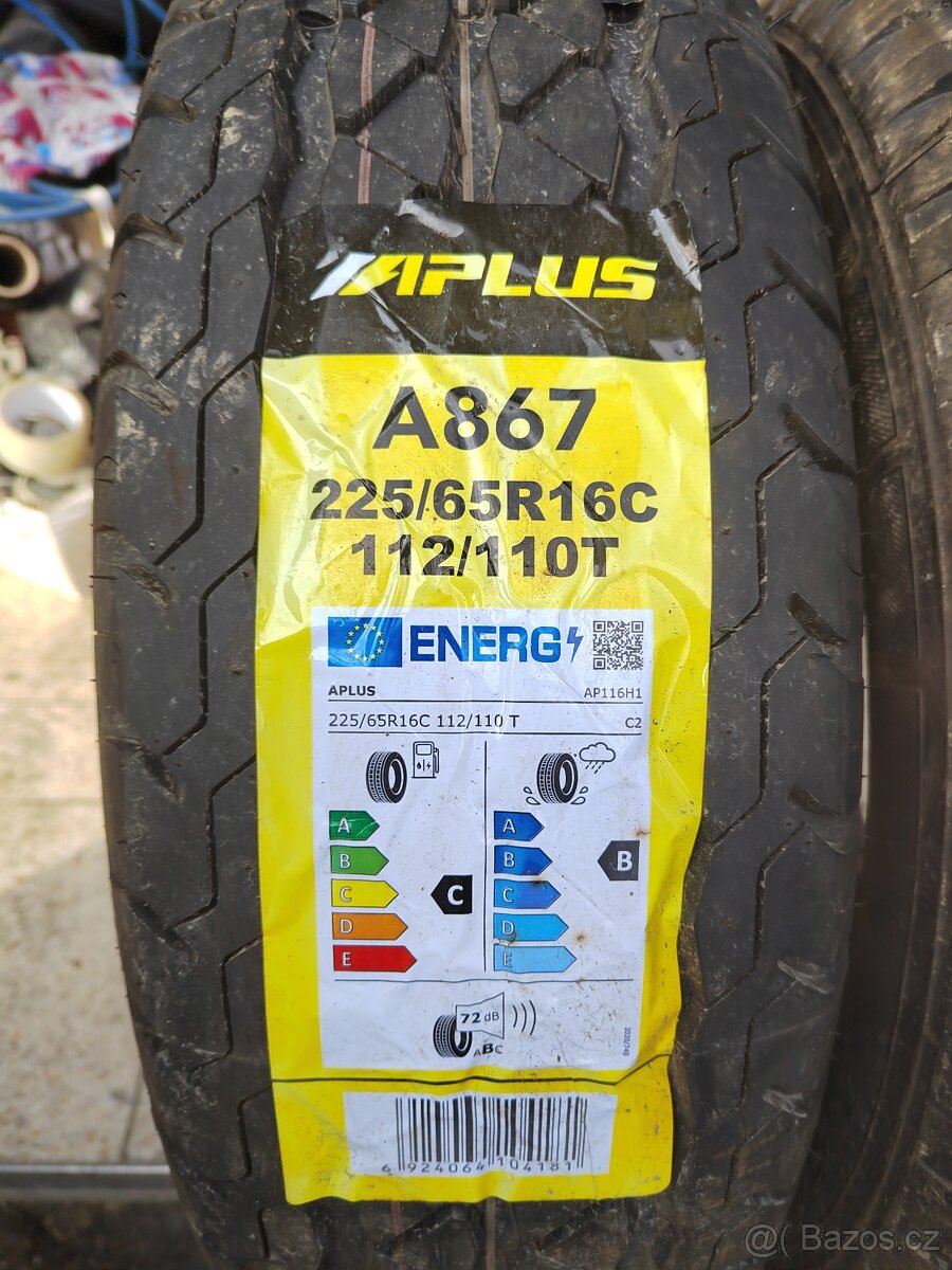 Prodám 2ks nových letních pneu 225/65/16C Aplus A867 - 2