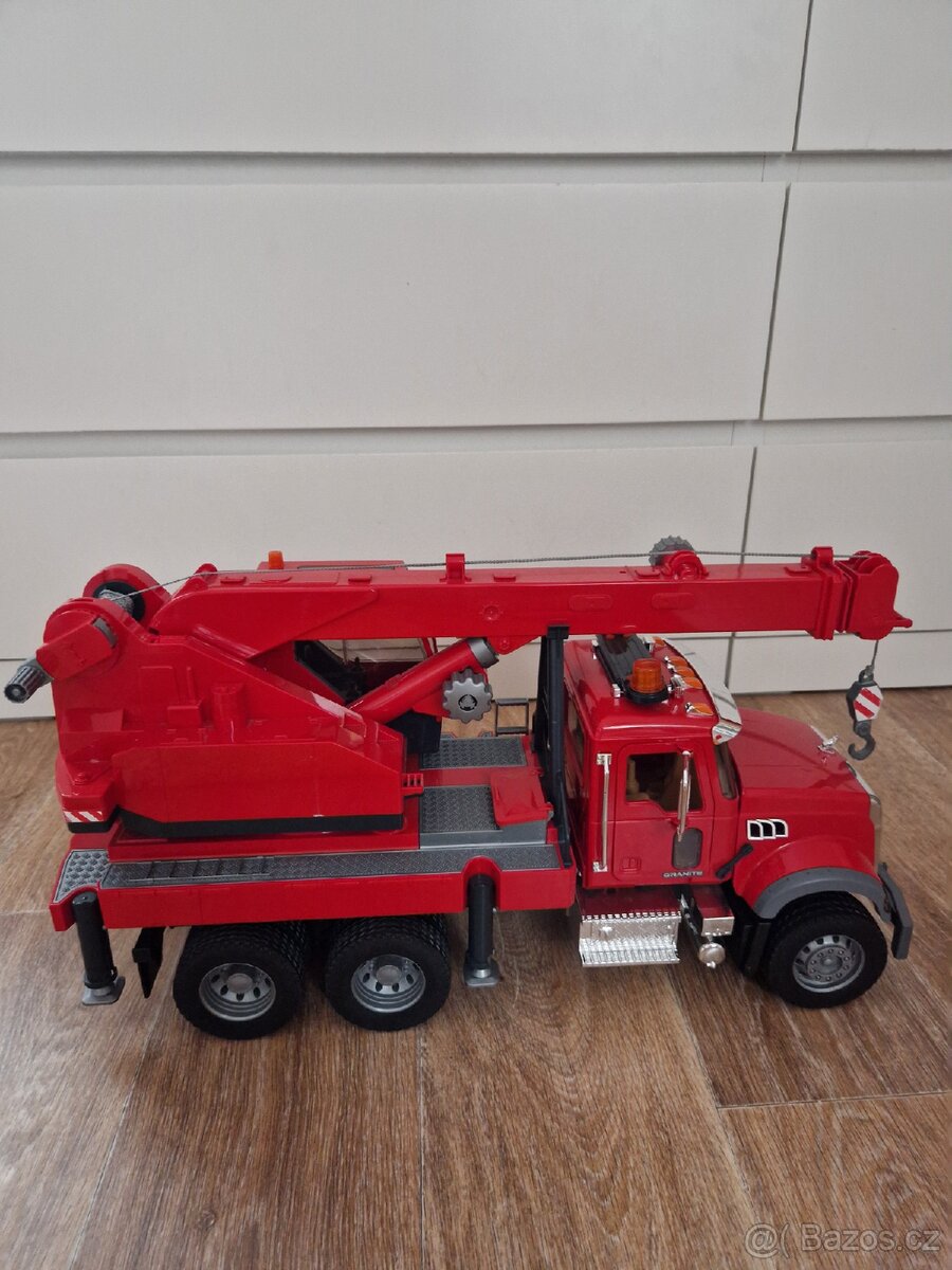 Prodám Bruder autojeřáb - 2