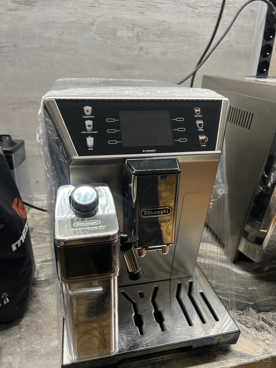 Delonghi PrimaDonna Elite - 2