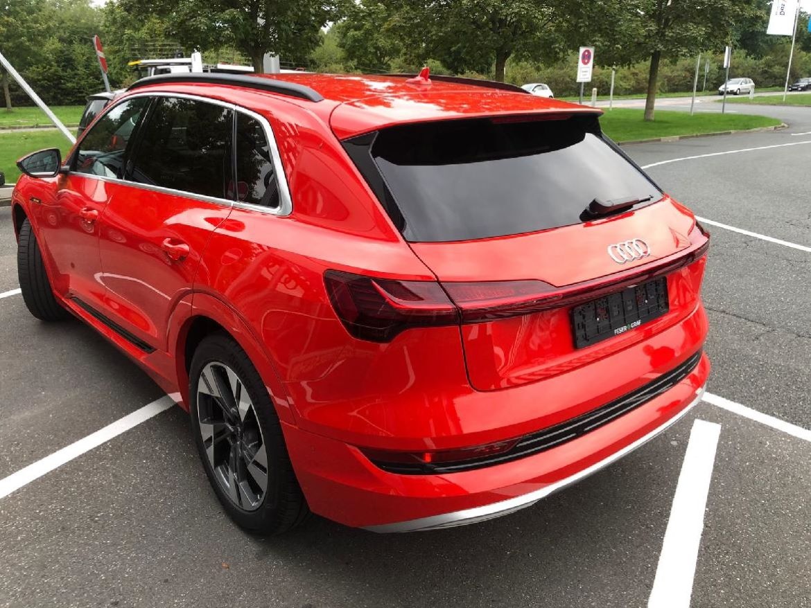 Audi E-tron 55 Quattro, rok výroby 2021 - 2