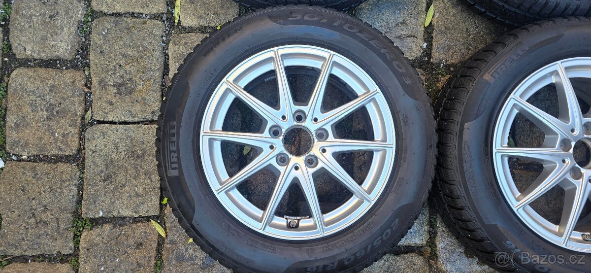 Zánovní zimní sada Mercedes A/B/C/CLA 16"- 205/60/16 - pošl - 2