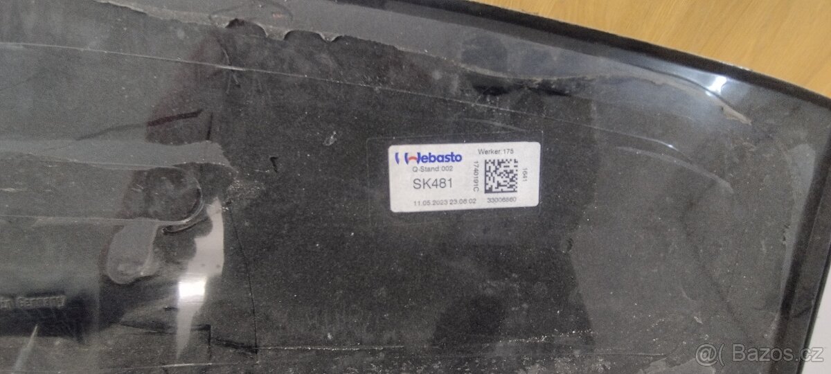 Škoda Superb 3 kryt panoramatického okna - 2