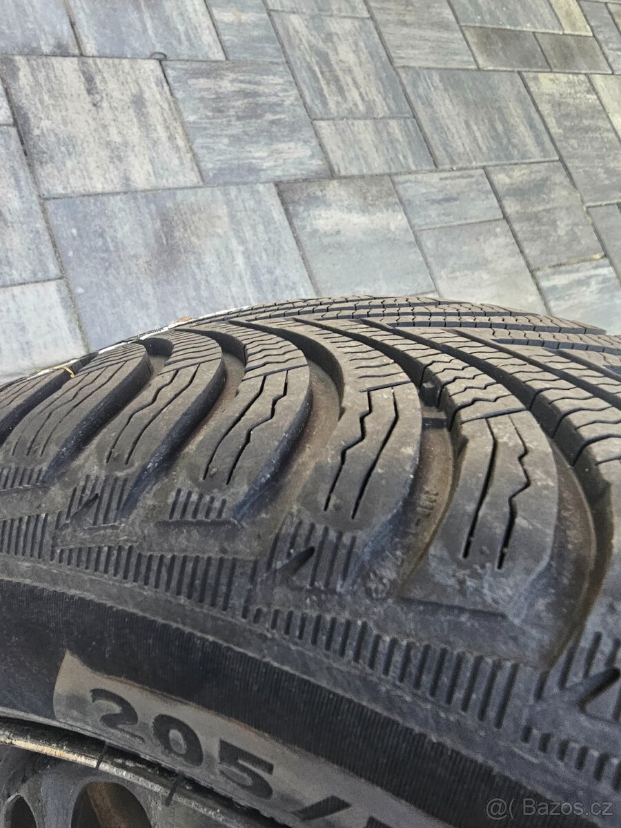 Pneumatiky zimní Michelin r16 - 2