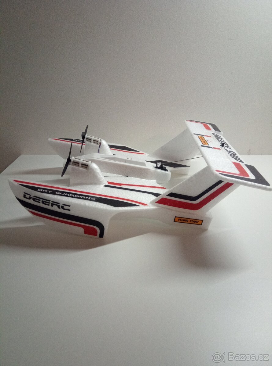 Dálkově ovládané letadlo, obojživelné RC letadlo DEERC, - 2