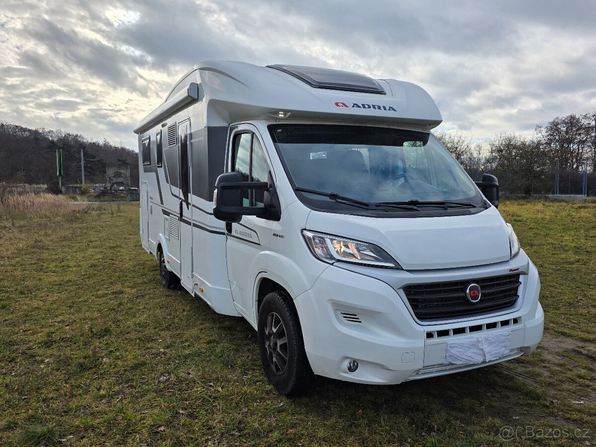 Obytny automobil Adria Matrix 670SL-5osob - 2
