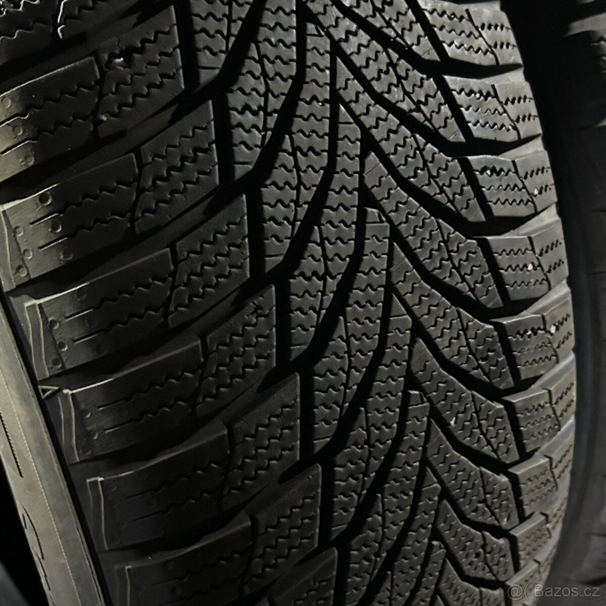 Zimní pneu 235/55 R19 105V Nexen 2x5 2x7mmmm - 2