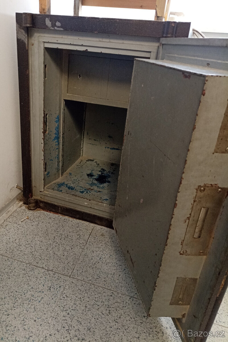 Ohnivzdorný trezor - 2