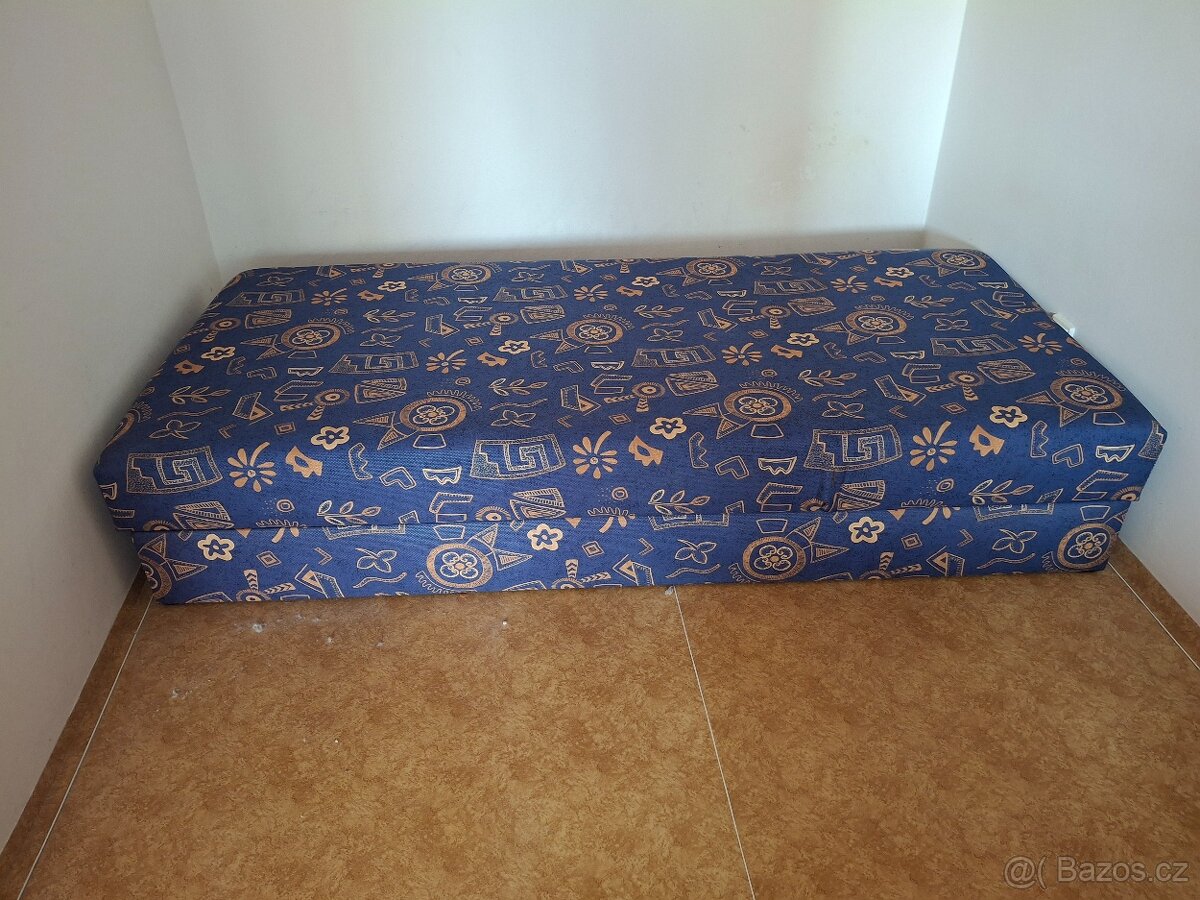 Polohovací postel - 2