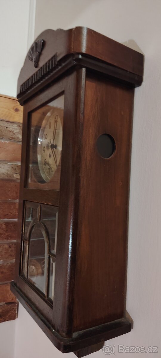 Starožitné dřevěné hodiny - 2