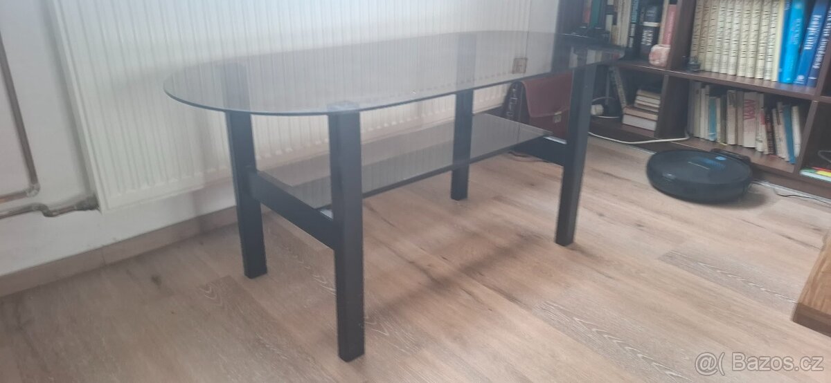 Prodám konferenční stolek - 2