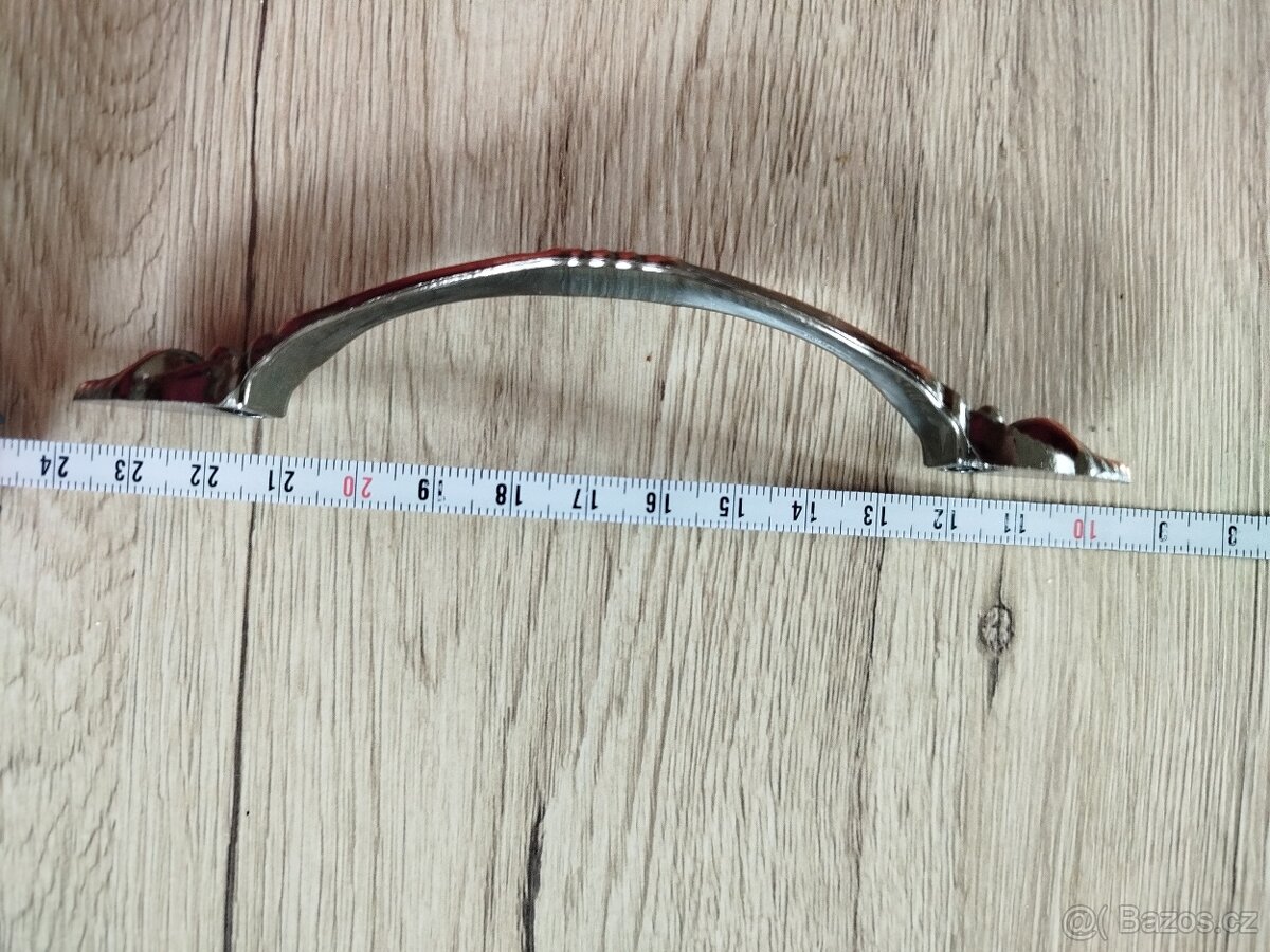 Nábytkové úchytky - 2