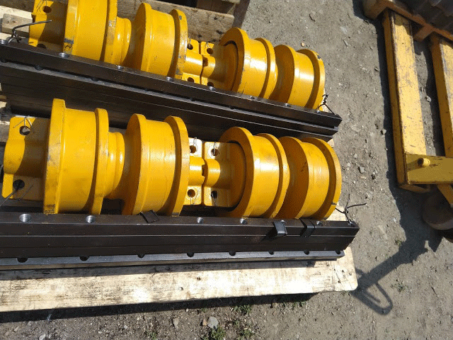 rolne pre buldozér T130/170 - 2
