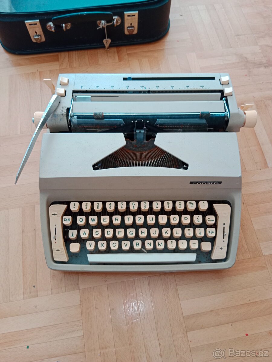 Psací stroj consul daruji - 2