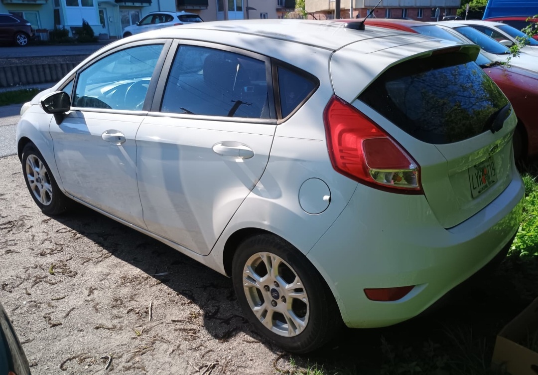 Ford Fiesta 1,6i AUTOMAT 2015 - 2