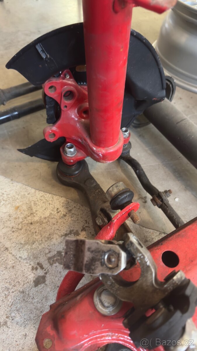 BMW e30 zadní a přední náprava - 2