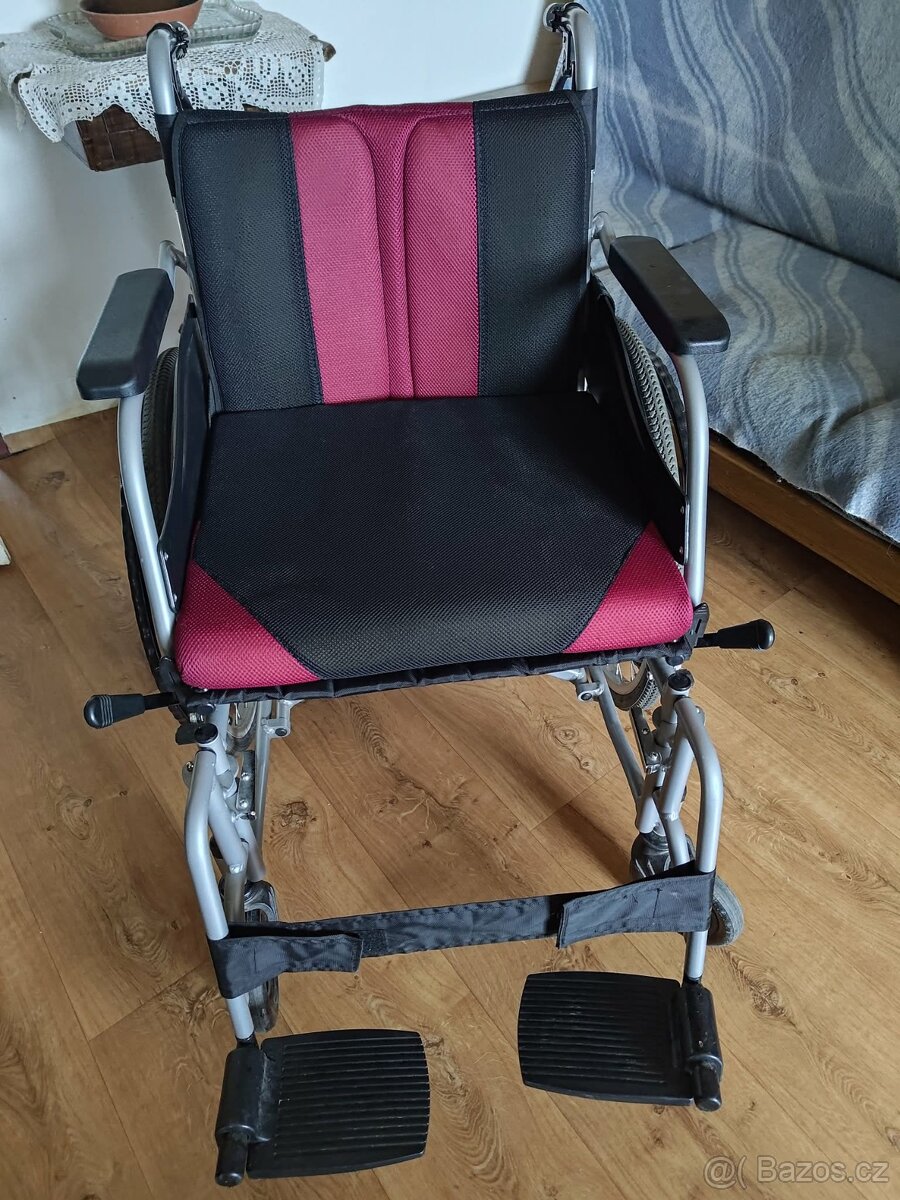 Invalidní vozík - 2