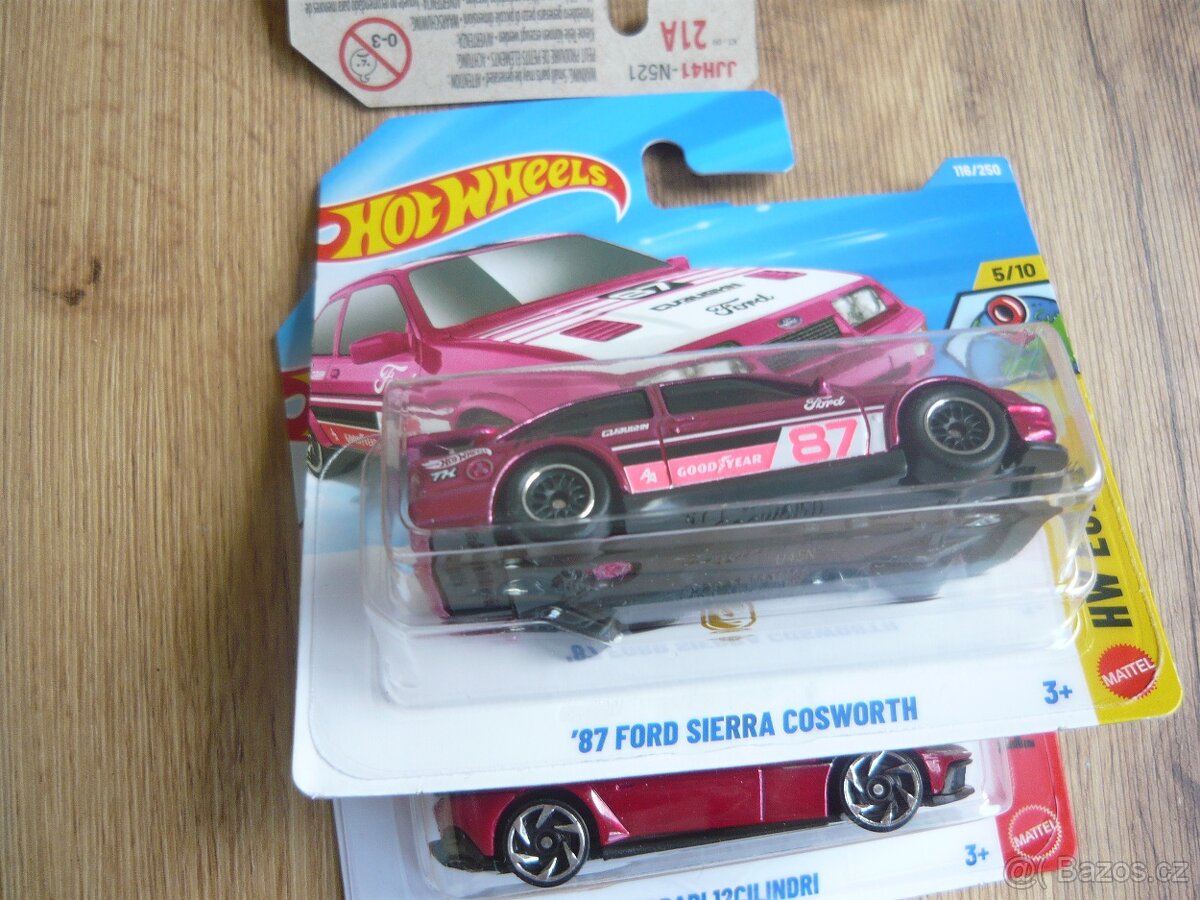 AUTÍČKA HOT WHEELS - 2