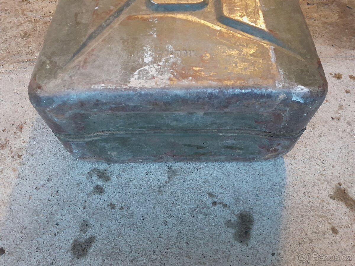 Kanystr kovový 20l - 2