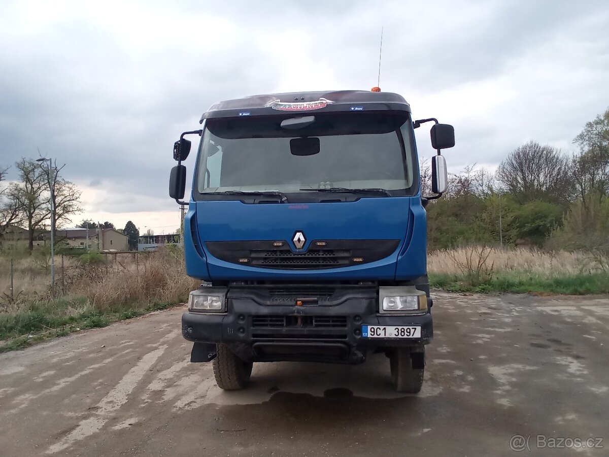 Renault Kerax Sklápěč 8x4 - 2