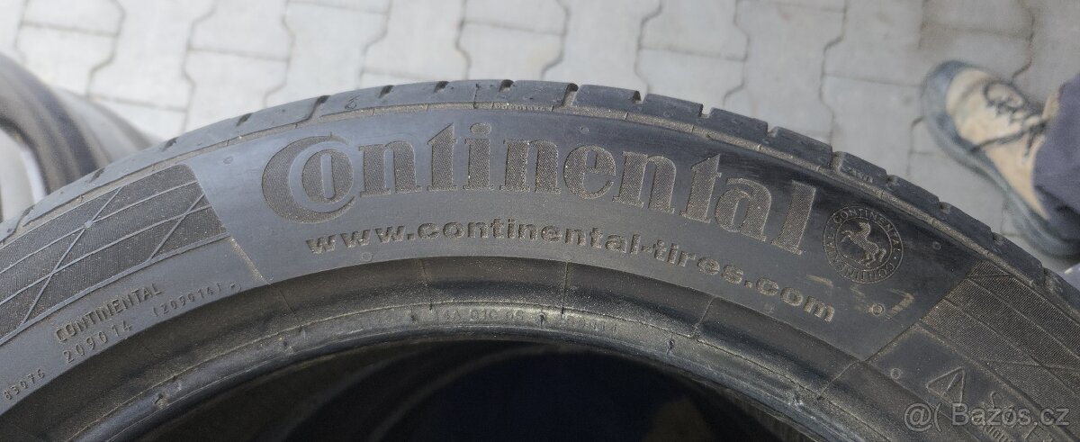 Pneu CONTINENTAL 205/50 - 2