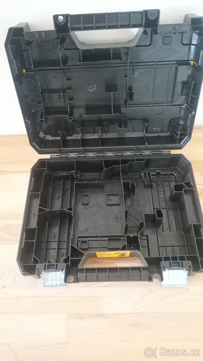 Kufr DeWALT 4 - 2