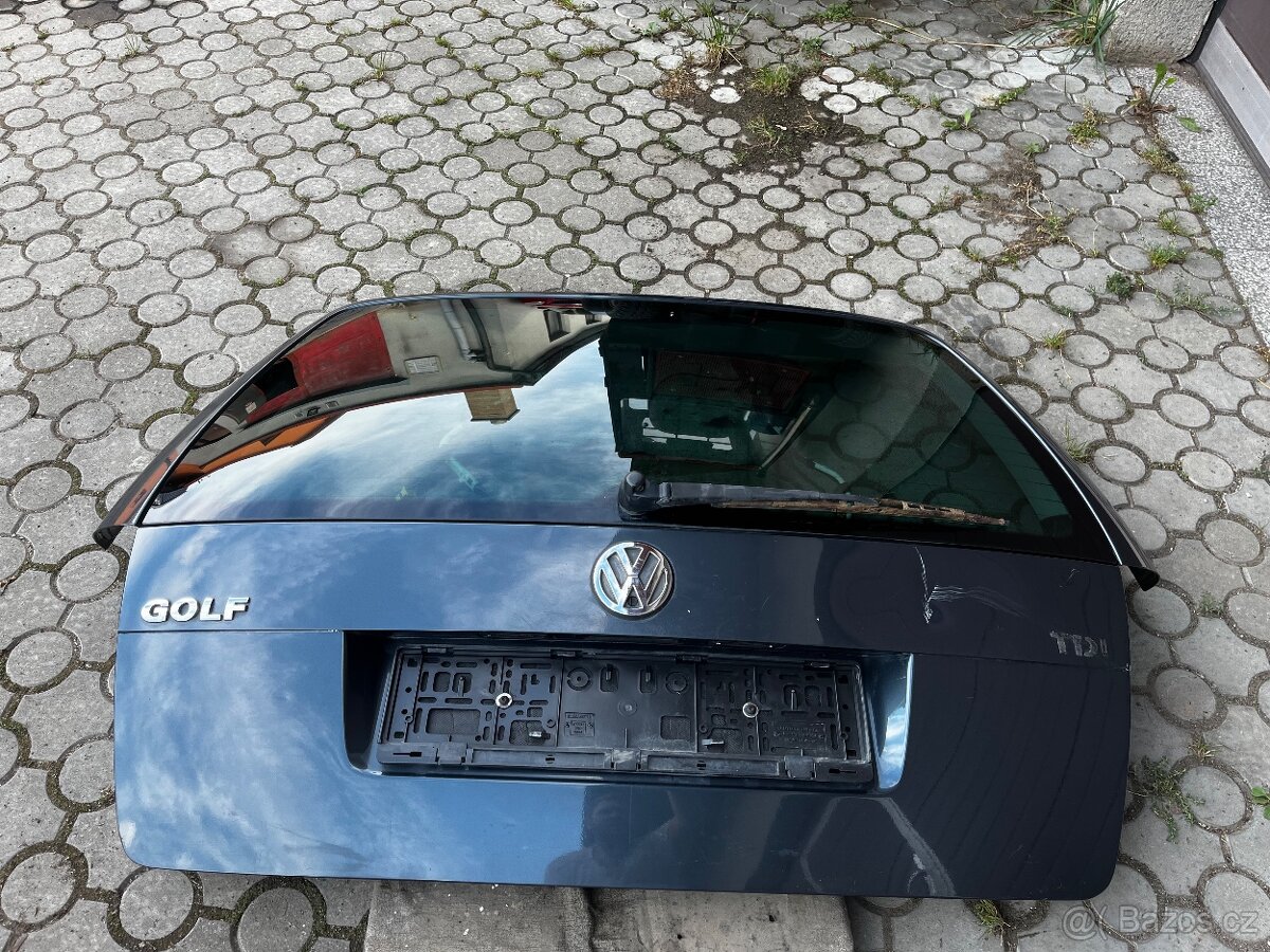 Páté dveře VW Golf 4 - Bora Variant - 2