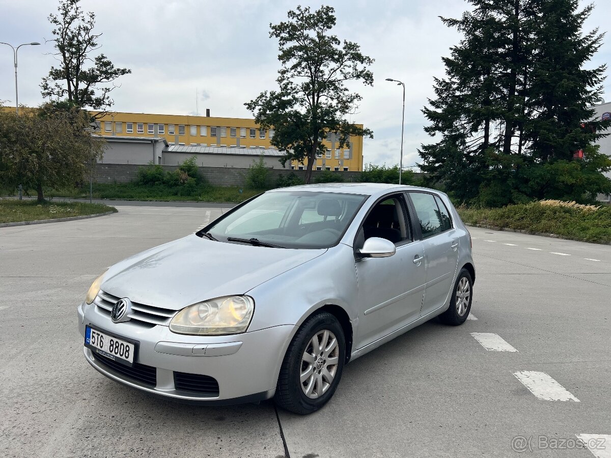 Prodám Wolkswagen Golf 5 1.6 74KW - 2