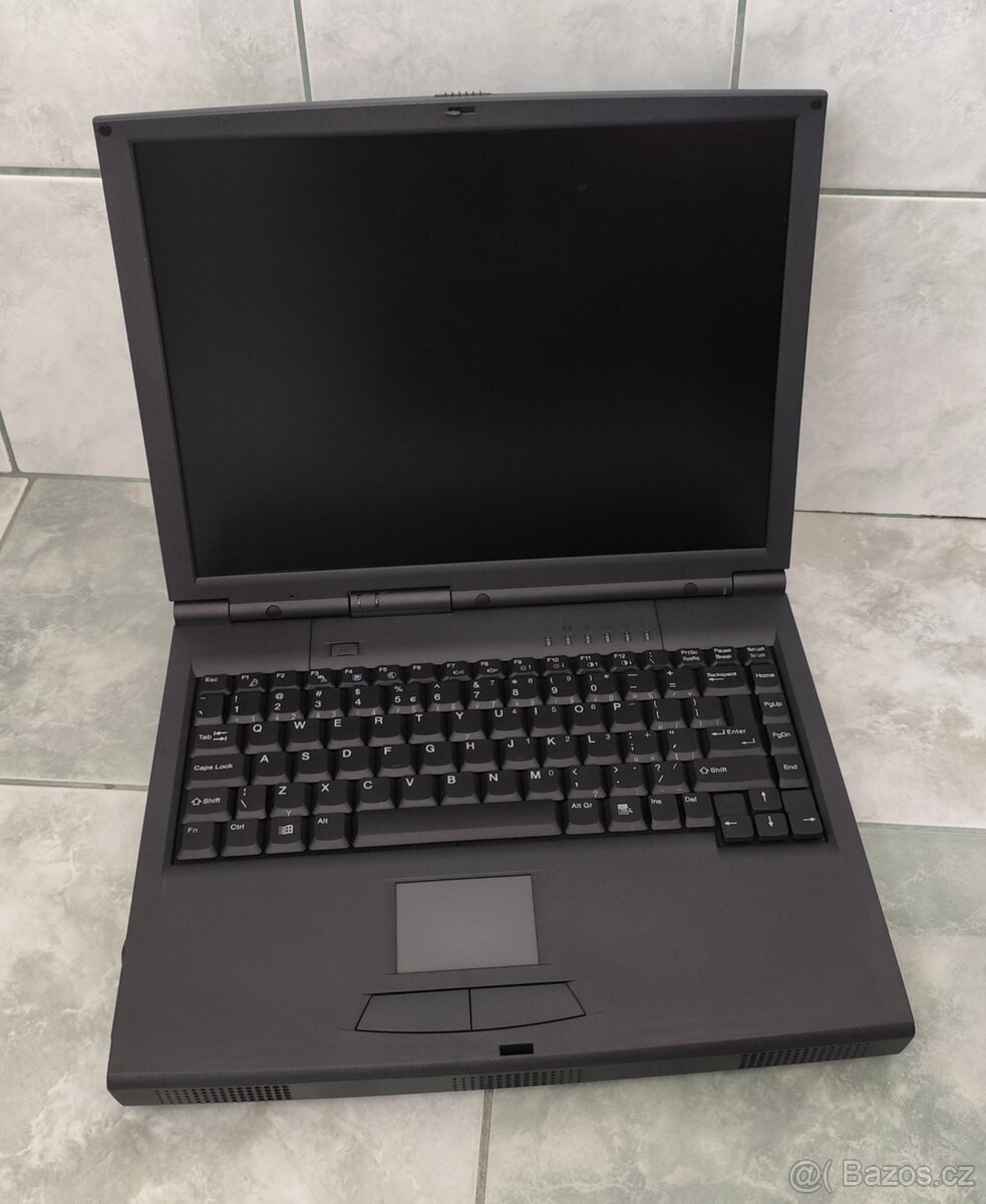 RETRO NOTEBOOK UMAX MULTIMEDIA PORTABLE COMPUTER 290 - 2