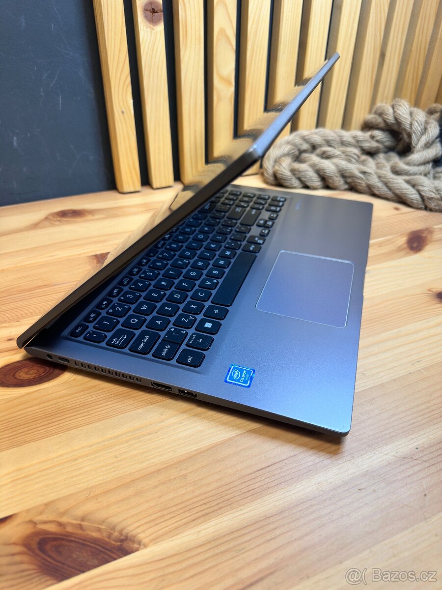 Asus X515M - 2