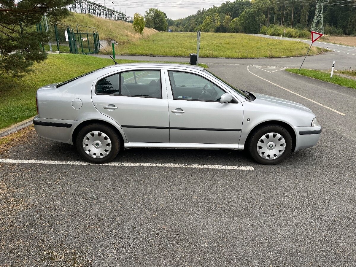 Škoda Octavia 1.6 - 2