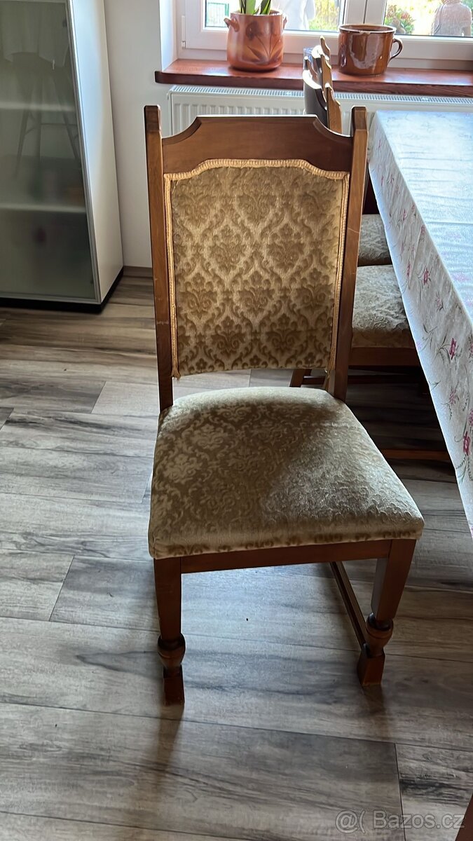 Jídelní rozkládací stůl+6x židle - 2