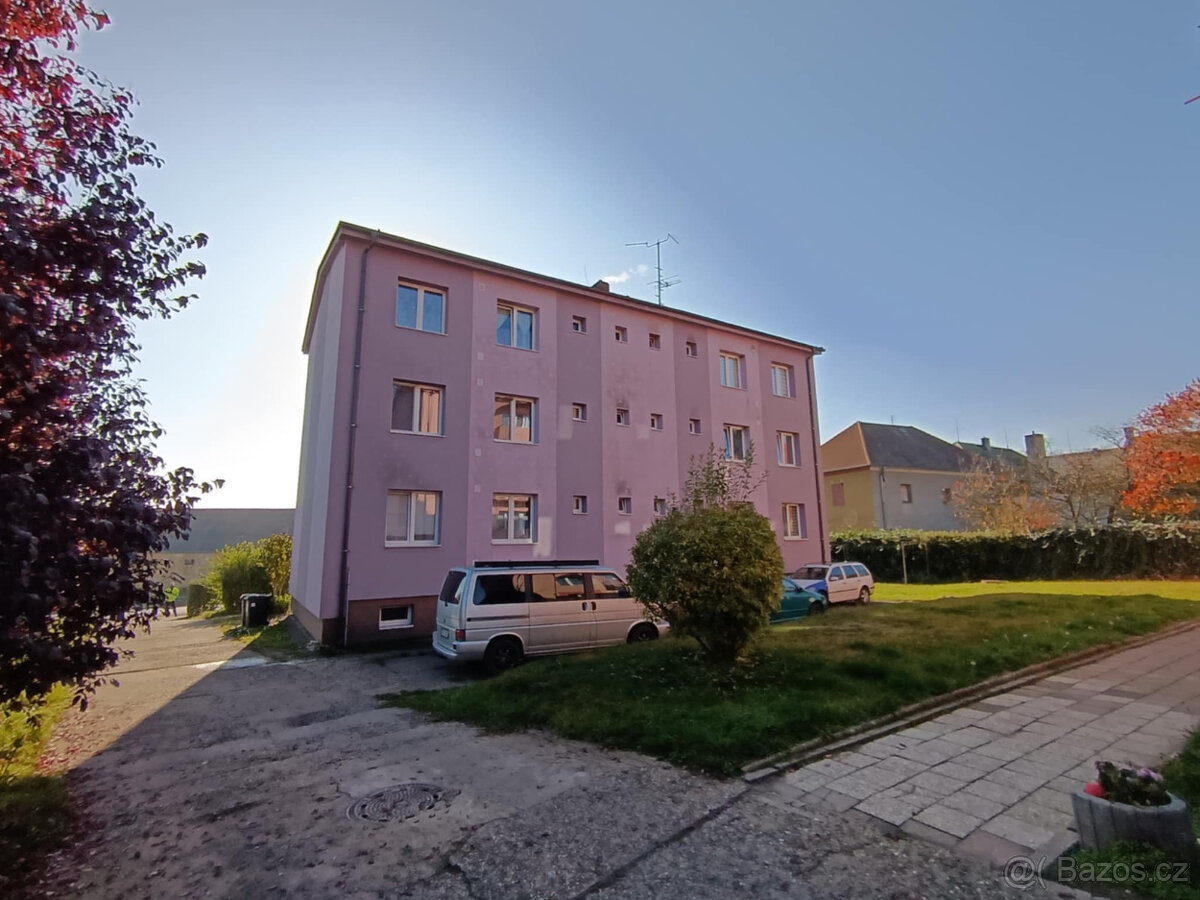 Byt 3+1/B,75m2,Libořice u Měcholup (mezi Žatcem a Podbořany) - 2