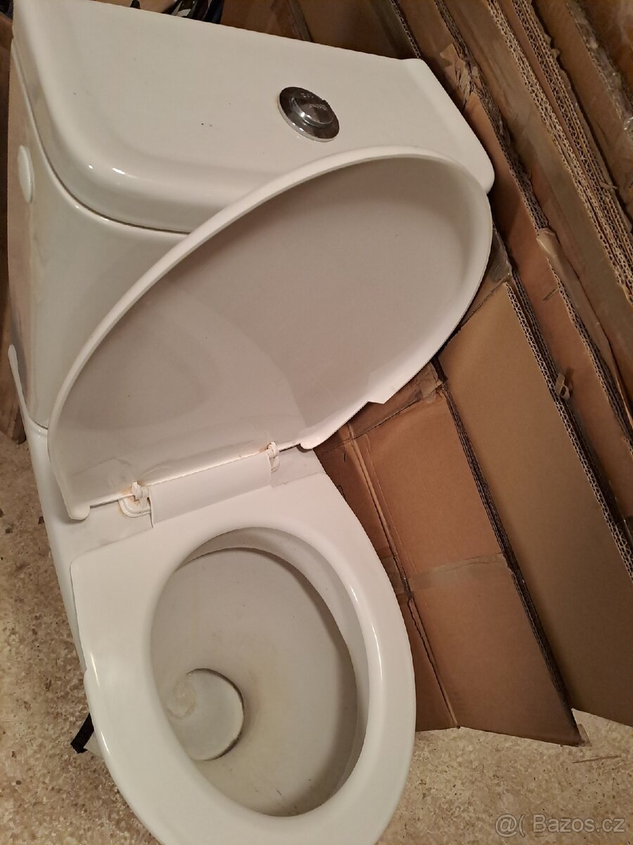 Záchod se splachováním - 2