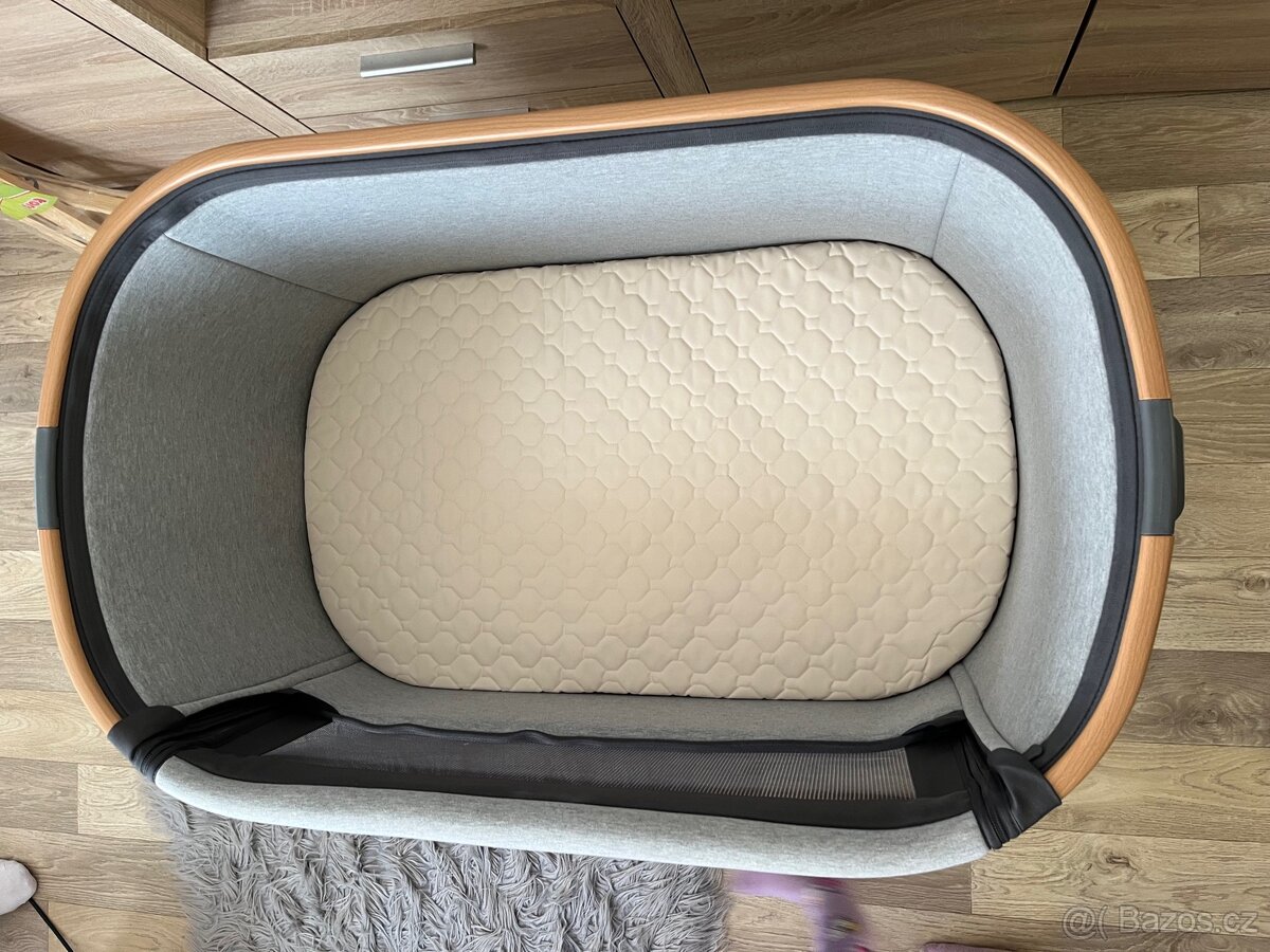 Postýlka MAXI-COSI Lora - jako nová - 2