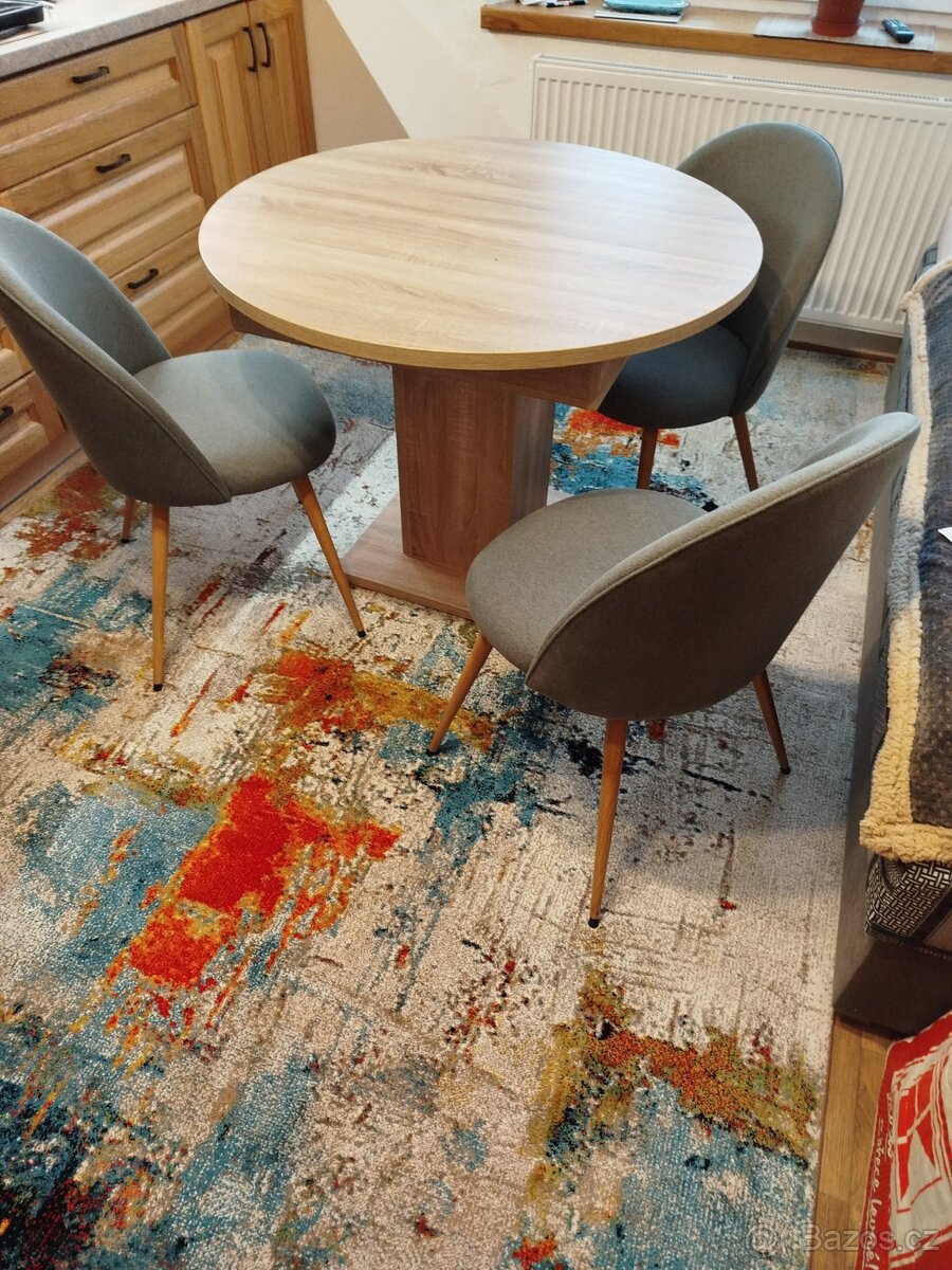 Prodám dva stoly - 2