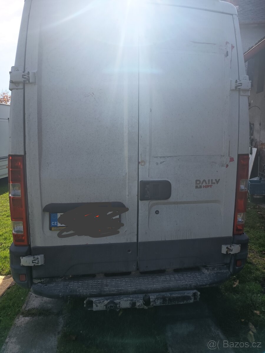 IVECO DAILY-R.V.2011--6.míst - 2