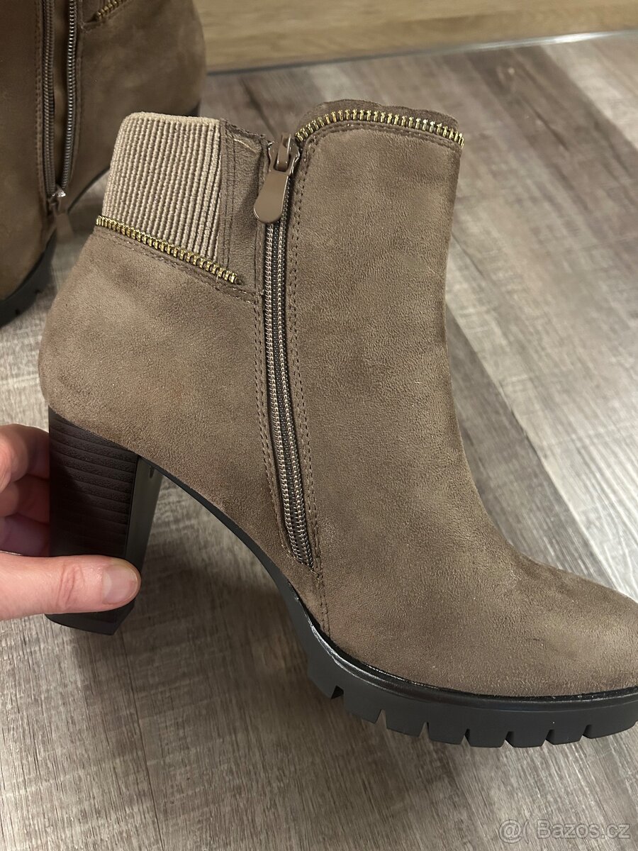 Nízké kozačky vel. 40 NOVÉ - 2