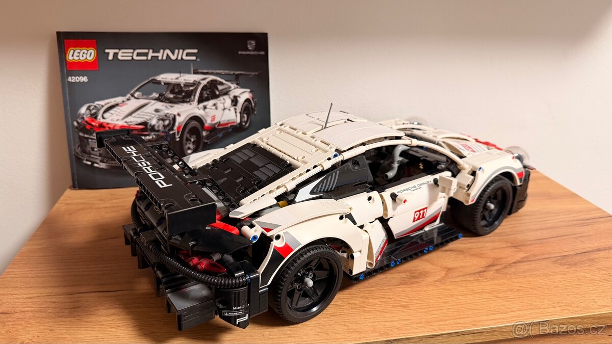 LEGO Technic Porsche 911 RSR 42096 - 2