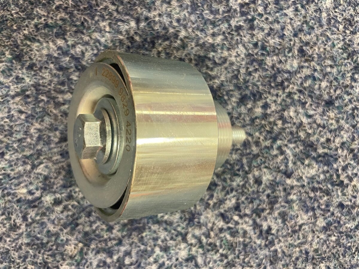 Napínací kladka - Iveco - 2