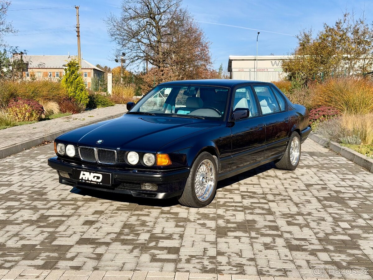 BMW 740iL E32 - 2