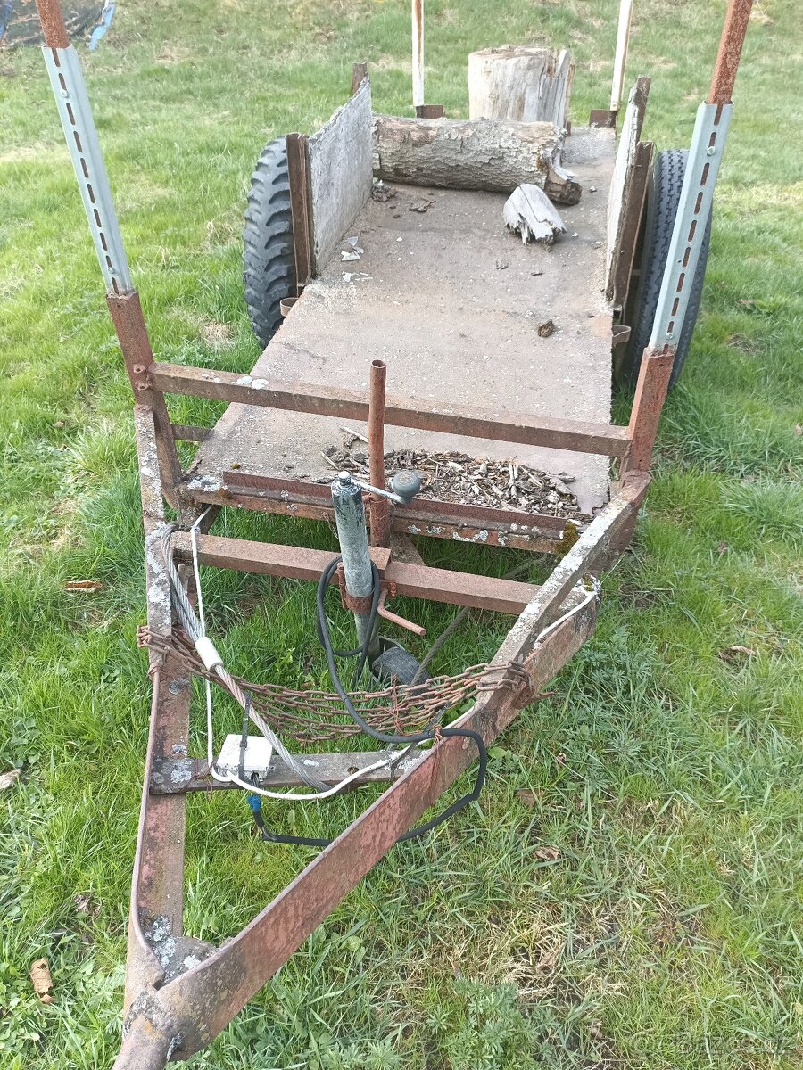 Dvoukolový přives. - 2