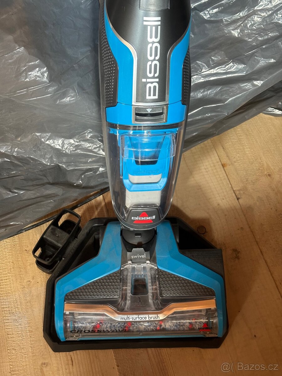 Víceúčelový tyčový vysavač Bissell 17132 CrossWave - 2