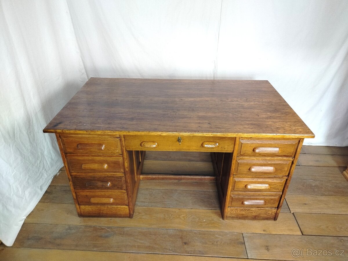 Psací stůl - funkcionalismus - 2