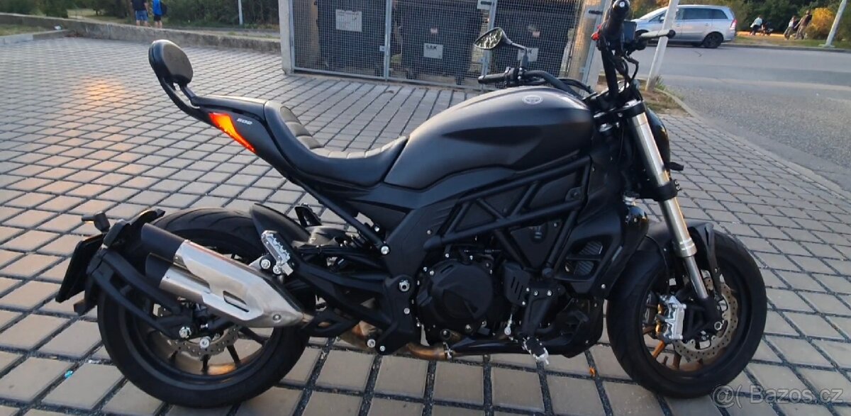 Benelli 502C Cruiser - 2