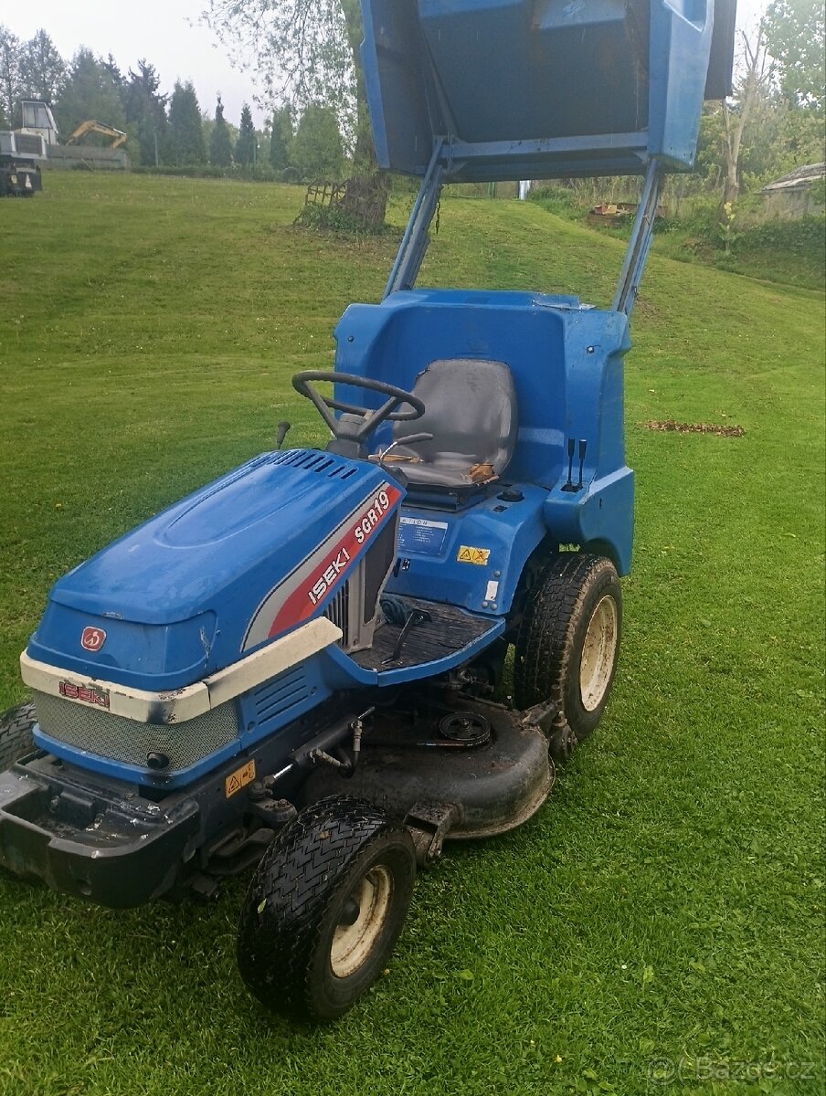 Prodám sekací traktor - 2