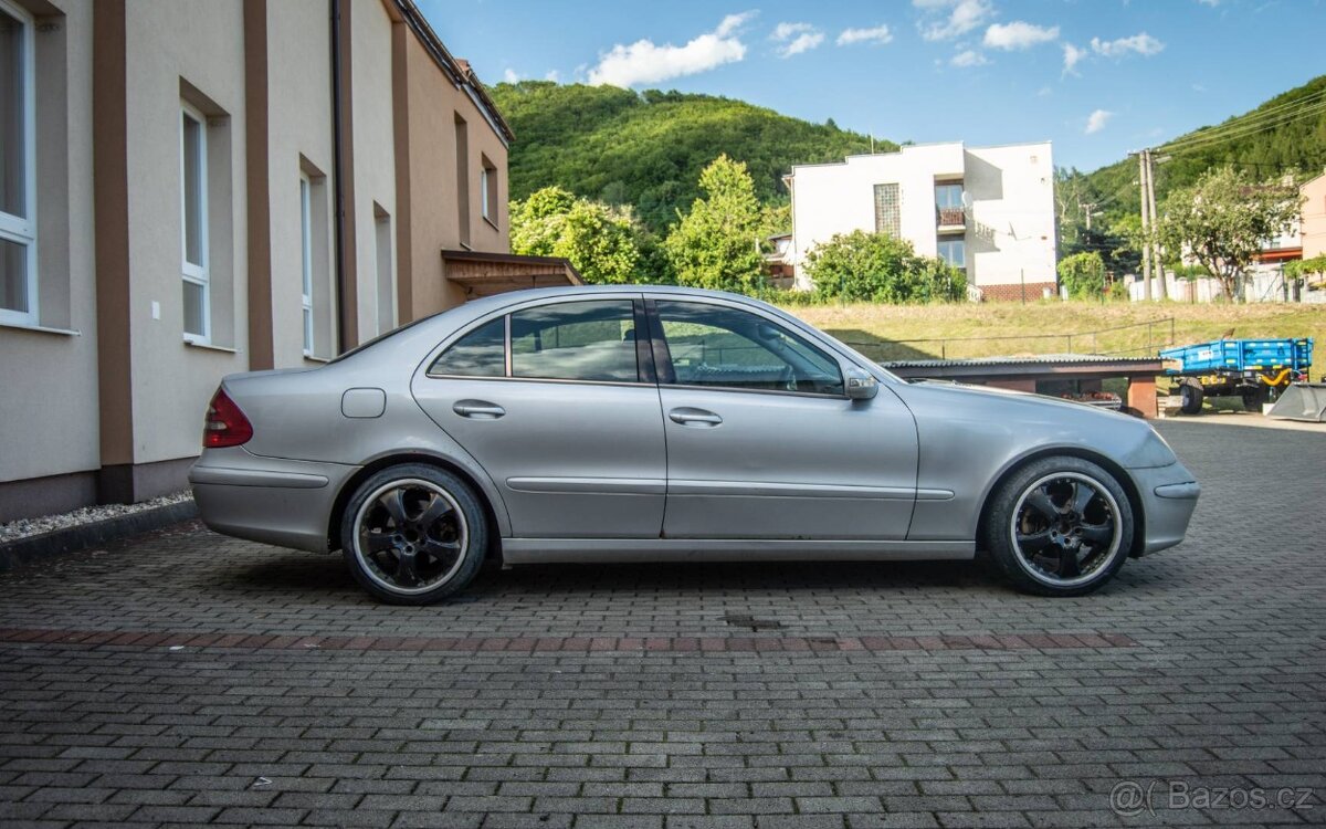 Mercedes E200 W211 90kw - 2