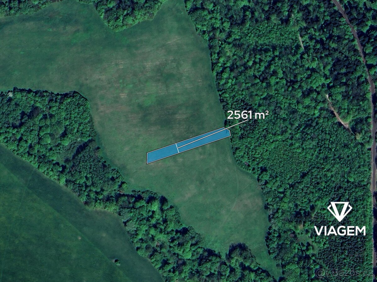 Pole 2 561 m², Podíl 29 % o výměře 751 m² - 2