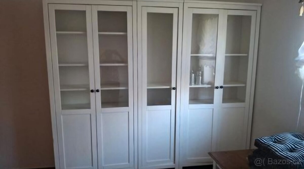 VITRÍNY IKEA HEMNES - 2