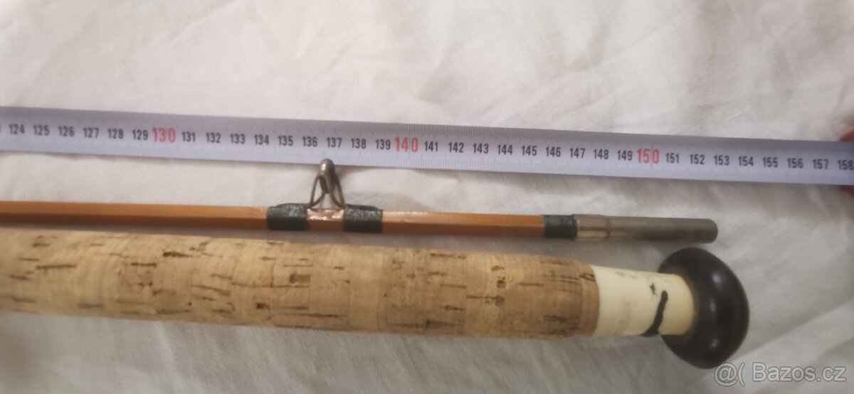 Starý bambusový prut včetně naviáku v váhy - 2