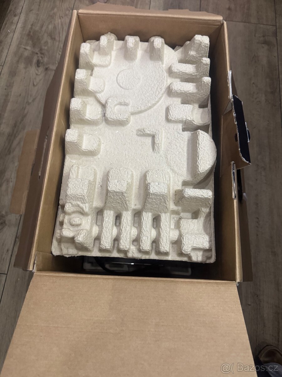 Automatický kávovar JURA ena 4 s krabicí - 2